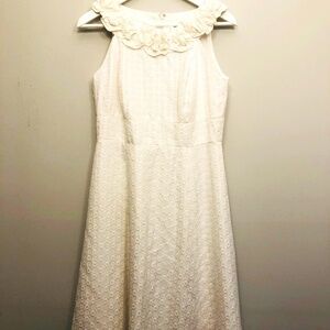 Gorgeous White Dress With Elegant Flower Details